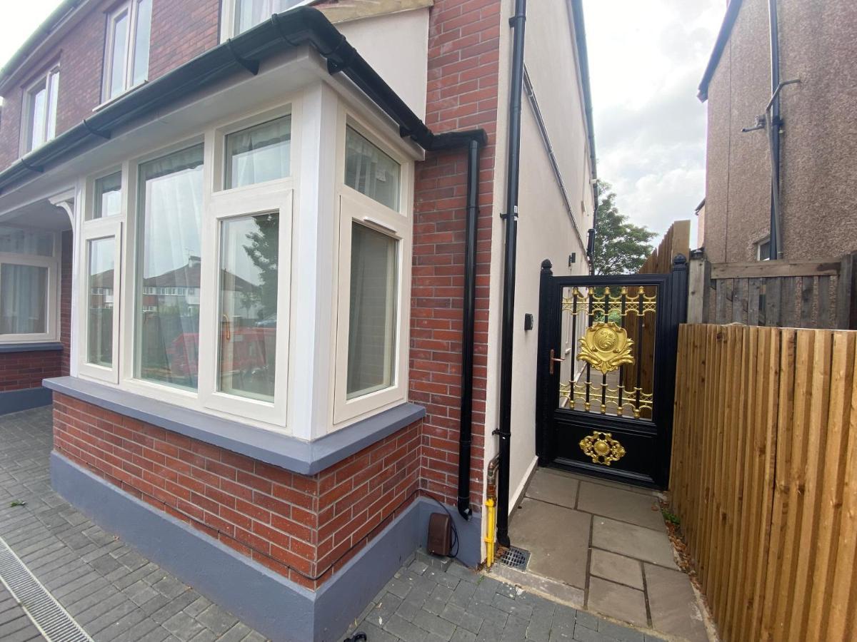 Apartamento Phlox Garden Sutton  Exterior foto